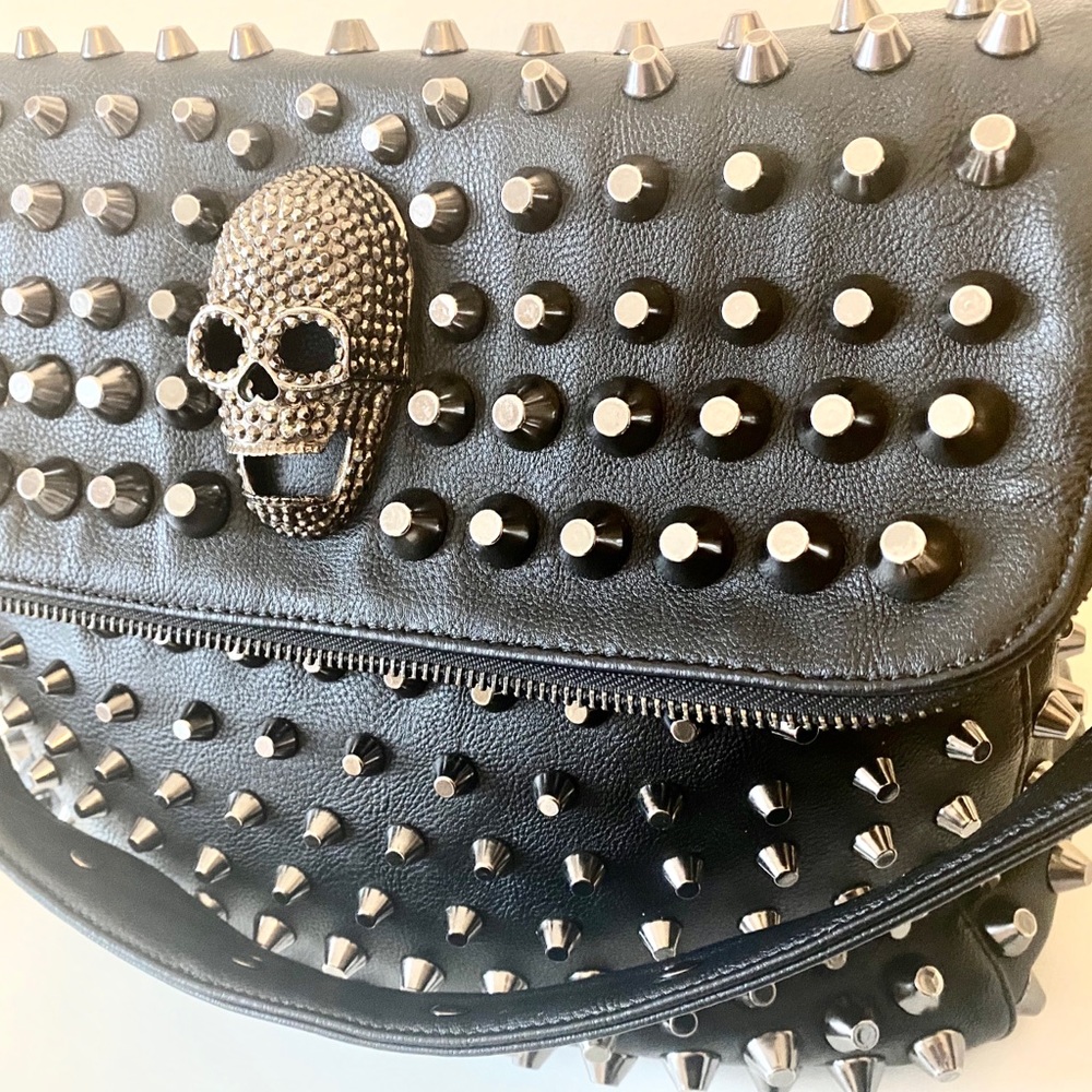 Scarleton Skull Studded Purse